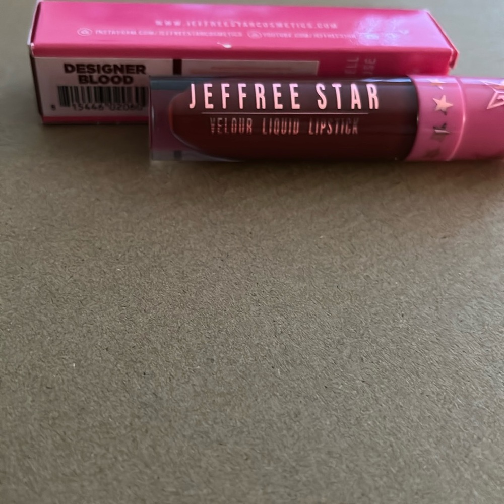 DESIGNER BLOOD Jeffree Star Velour Liquid Lipstick - Picture 4 of 5